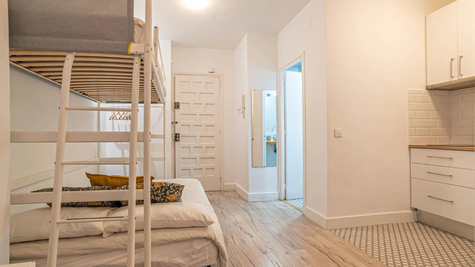 Welcomy Sant Andreu Apartment Barcelona 0*,  Spain