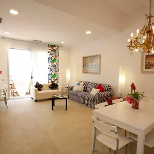  Hostal Coroleu House